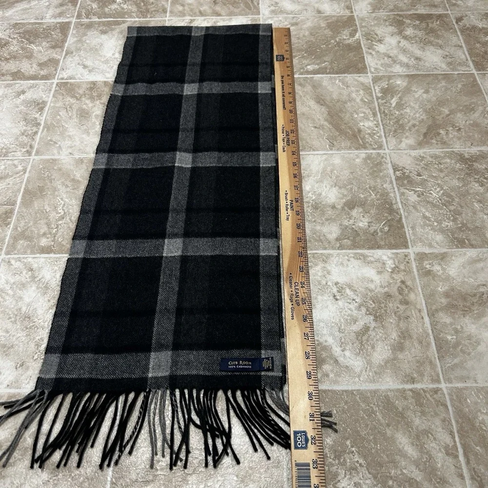 Club Room 100% Cashmere Wool Scarf Fringe Black Grey Plaid NWT‎ Retail $95